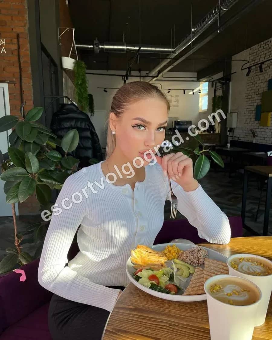 Леночка, 23 года — проститутка, квартал ТЮЗа, Волгоград